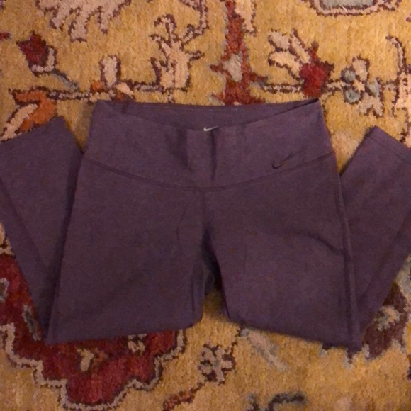 Nike Pants - Nike Dri-fit Crop Leggings